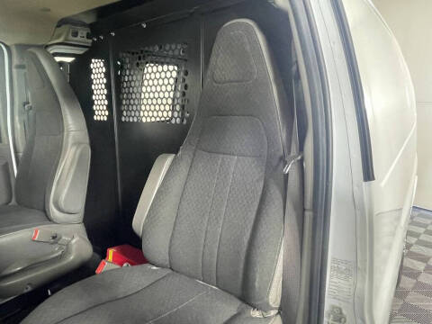 2023 GMC Savana 2500