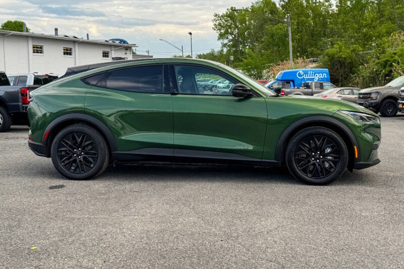 2025 Ford Mustang Mach-E Select
