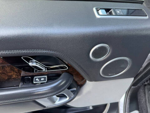 2020 Land Rover Range Rover P525 HSE