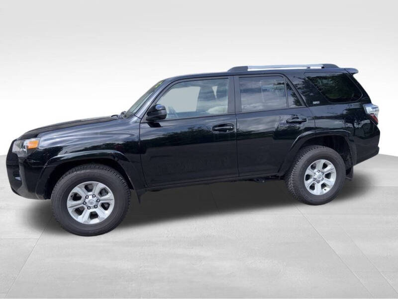 Used 2024 Toyota 4Runner SR5 with VIN JTEEU5JR4R5314802 for sale in Maysville, KY
