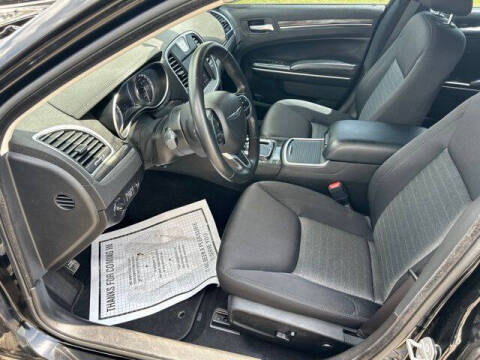 2022 Chrysler 300 Touring