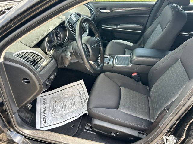 2022 Chrysler 300 Touring