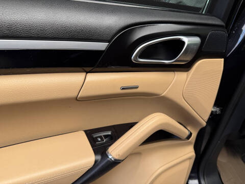 2016 Porsche Cayenne S