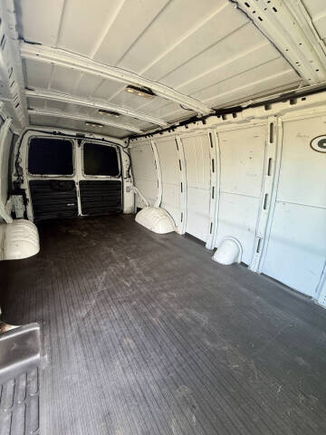 2020 Chevrolet Express 2500