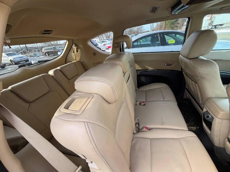 2006 Subaru B9 Tribeca 7-Pass.