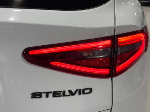 2020 Alfa Romeo Stelvio Sport