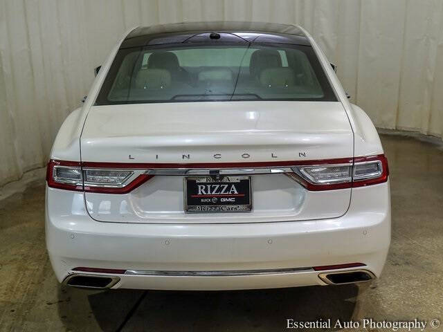 2017 Lincoln Continental Select