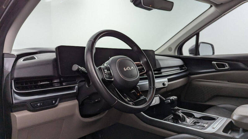 2025 Kia Carnival LXS