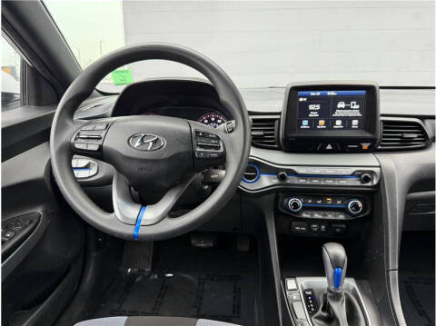 2020 Hyundai Veloster