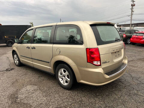 2013 Dodge Grand Caravan American Value Package