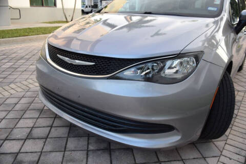 2017 Chrysler Pacifica Touring