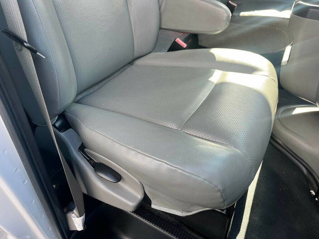 2015 Ford E-Series 20