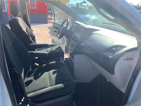 2017 Dodge Grand Caravan SE