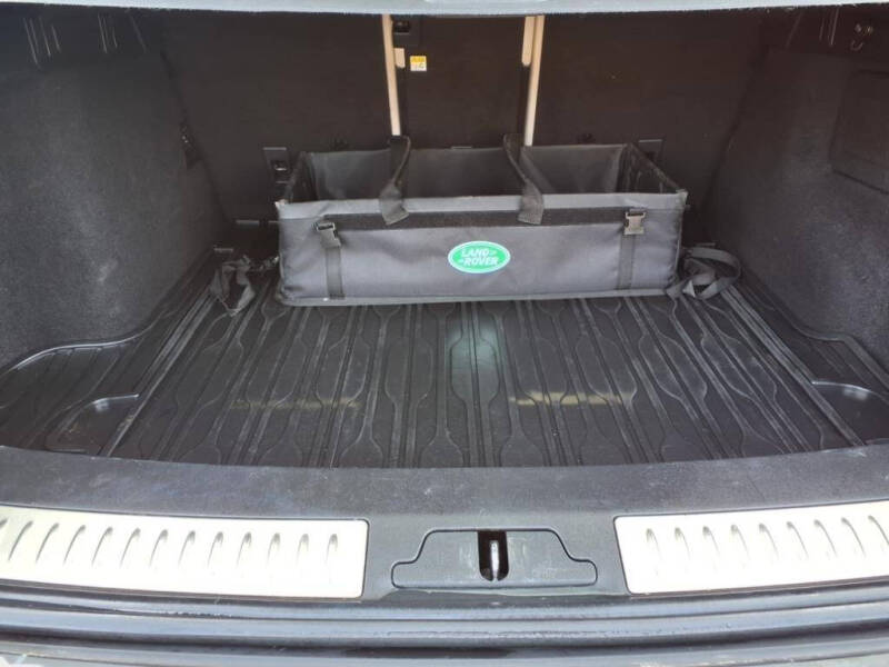 2019 Land Rover Range Rover Velar P250 R-Dynamic SE