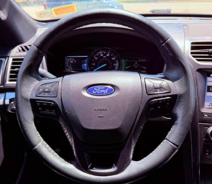 2017 Ford Explorer XLT