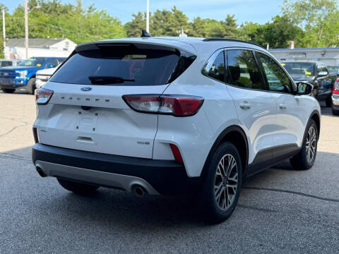 2020 Ford Escape SEL