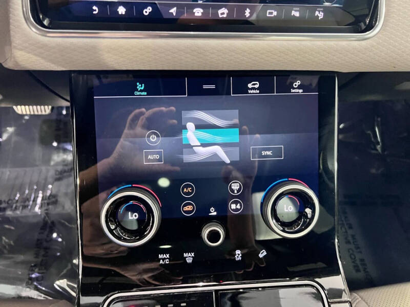 2019 Land Rover Range Rover Velar P250 R-Dynamic SE