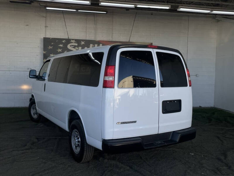2017 Chevrolet Express LS 2500