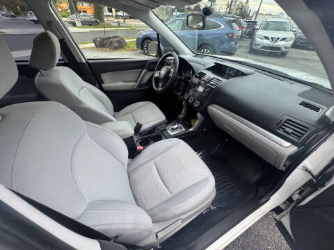 2015 Subaru Forester 2.5i