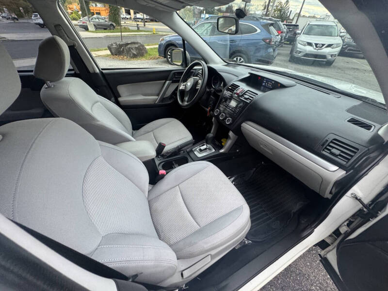 2015 Subaru Forester 2.5i