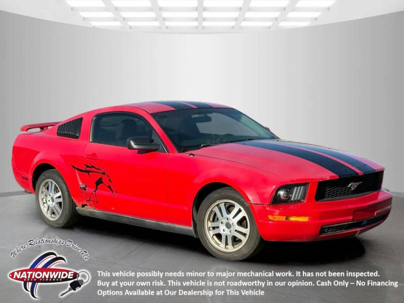 2005 Ford Mustang V6 Deluxe