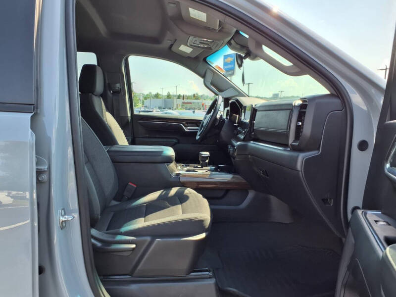 2024 Chevrolet Silverado 1500 LT - Photo 24