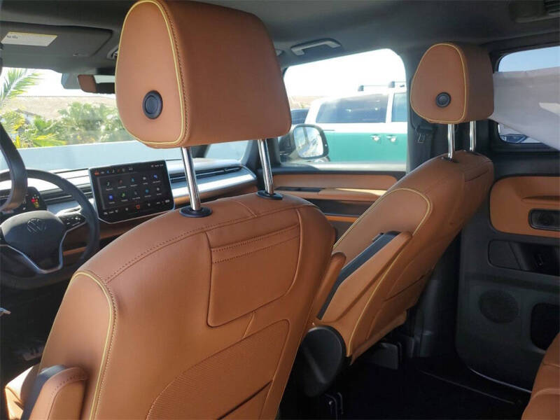 2025 Volkswagen ID. Buzz Pro S