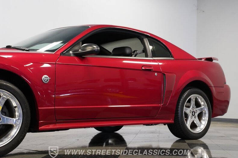2004 Ford Mustang GT Deluxe