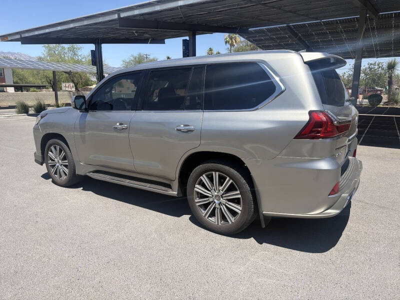 2016 Lexus LX 570