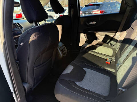 2014 Jeep Cherokee Sport