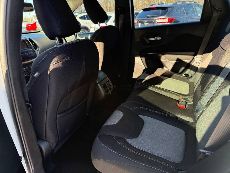 2014 Jeep Cherokee Sport