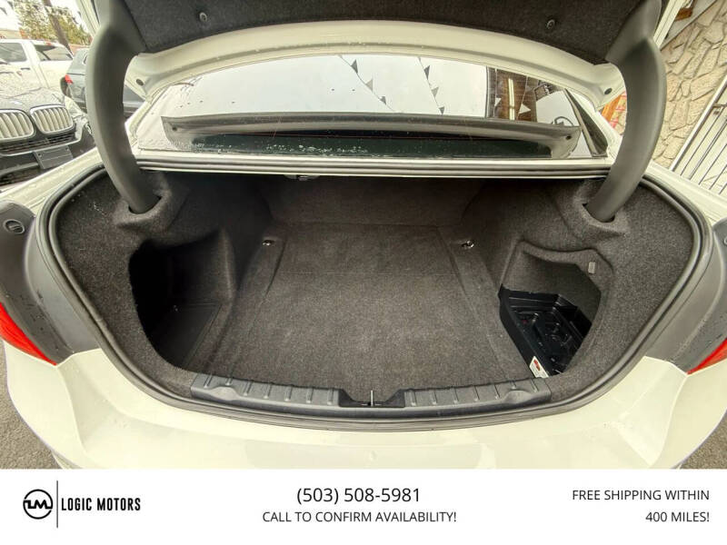 2013 BMW 3 Series 320i