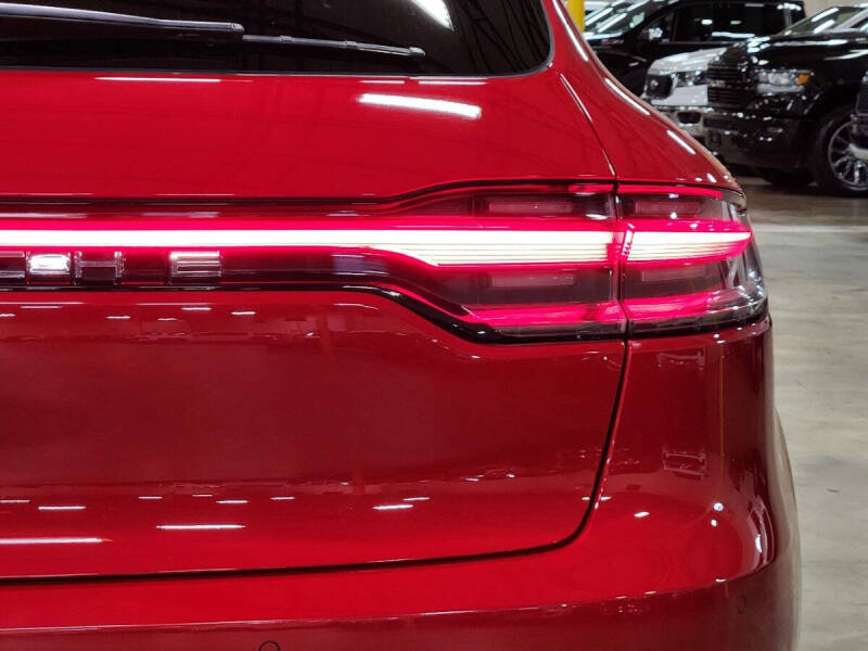 2023 Porsche Macan