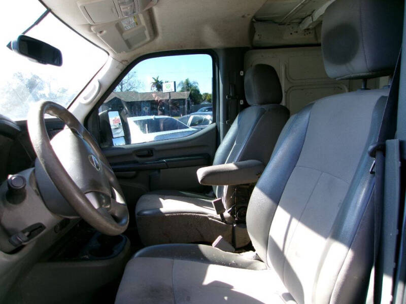 2017 Nissan NV