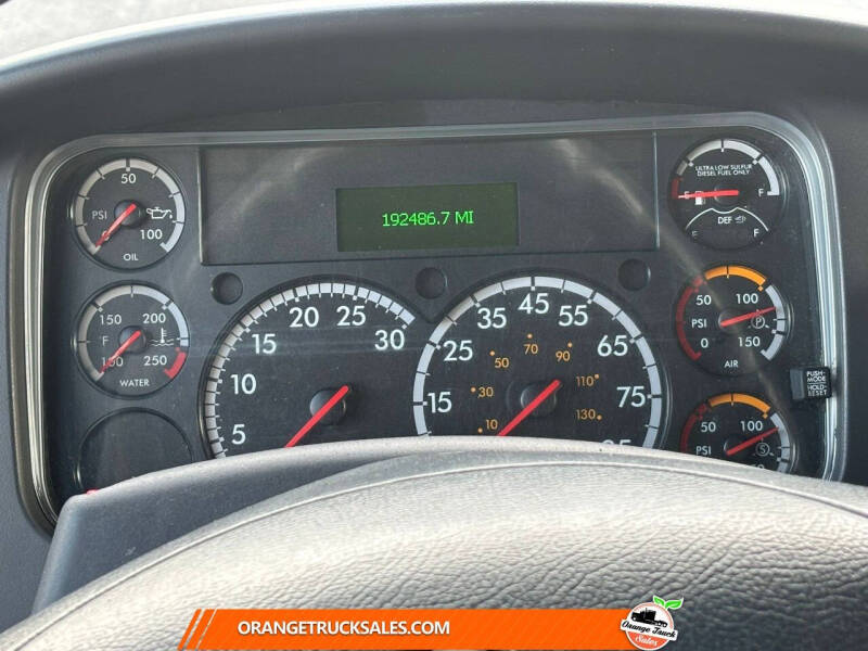 2019 Freightliner M2 106