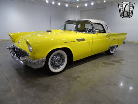 1957 Ford Thunderbird