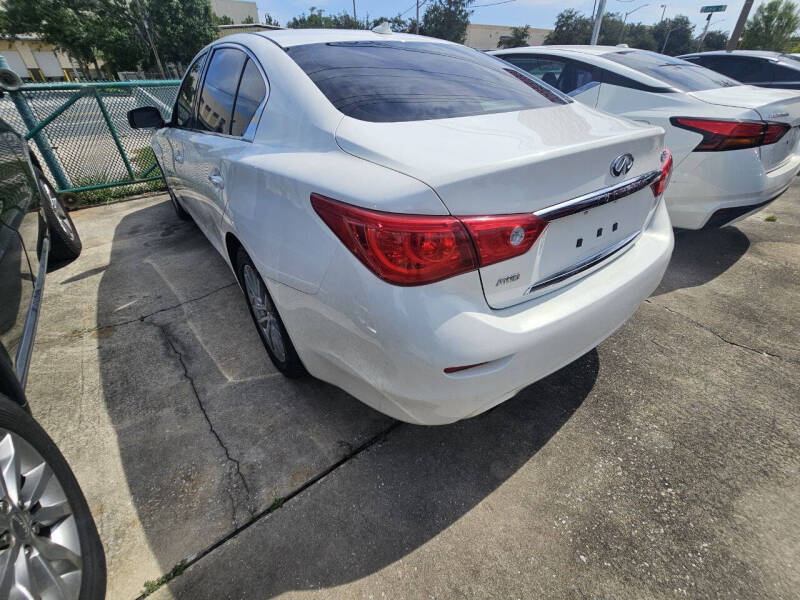2014 Infiniti Q50 Premium