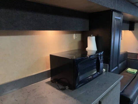 2000 Freightliner XC Chassis