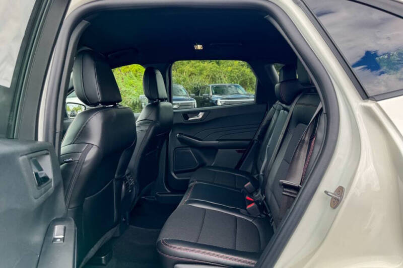 2025 Ford Escape ST-Line