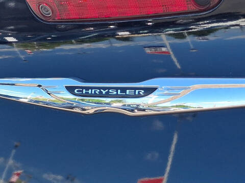 2017 Chrysler 300 S