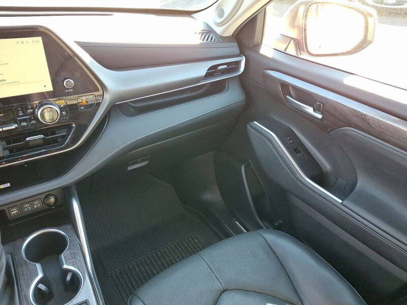 2023 Toyota Highlander Limited