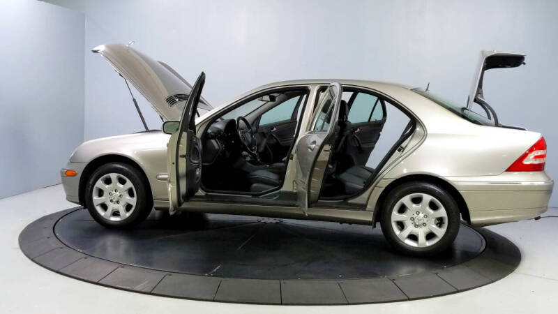 2005 Mercedes-Benz C-Class C 320 4MATIC