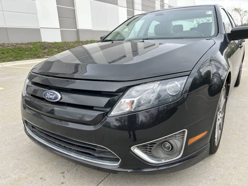 Used 2011 Ford Fusion SEL with VIN 3FAHP0JG8BR104688 for sale in Elmhurst, IL