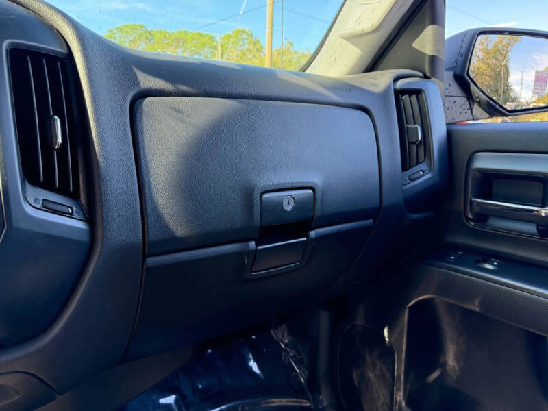 2019 Chevrolet Silverado 1500 LD Custom