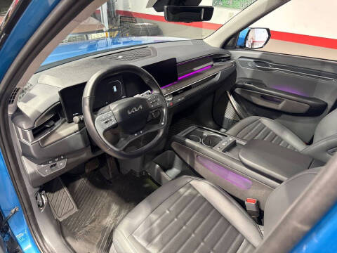 2024 Kia EV9 Land
