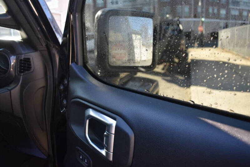 2022 Jeep Gladiator Altitude