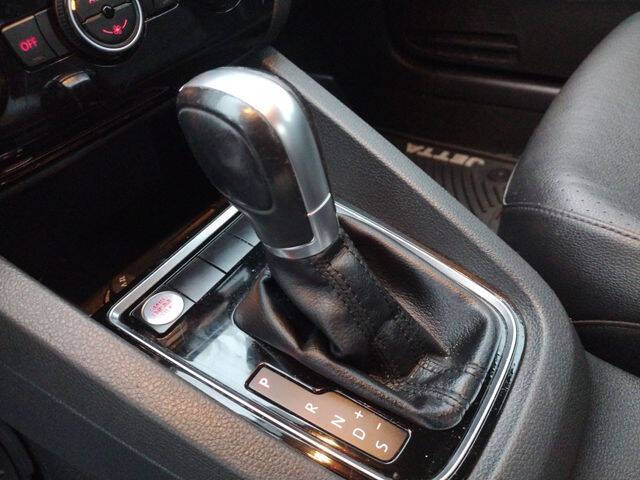 2017 Volkswagen Jetta 1.8T SEL