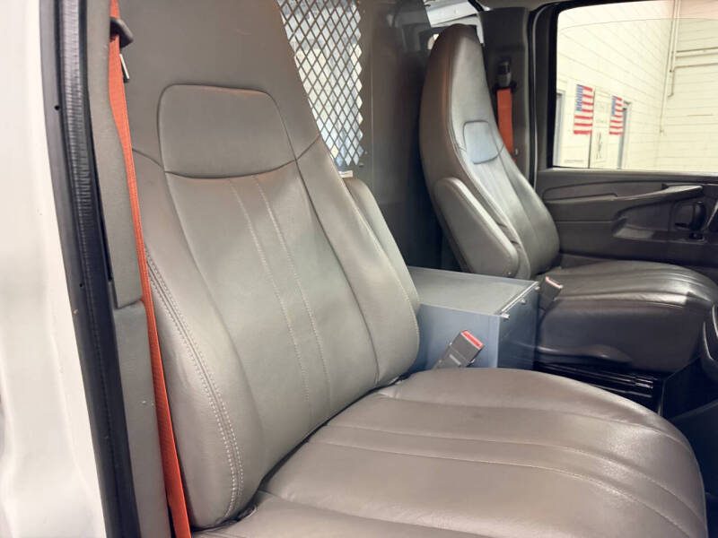 2015 GMC Savana 2500