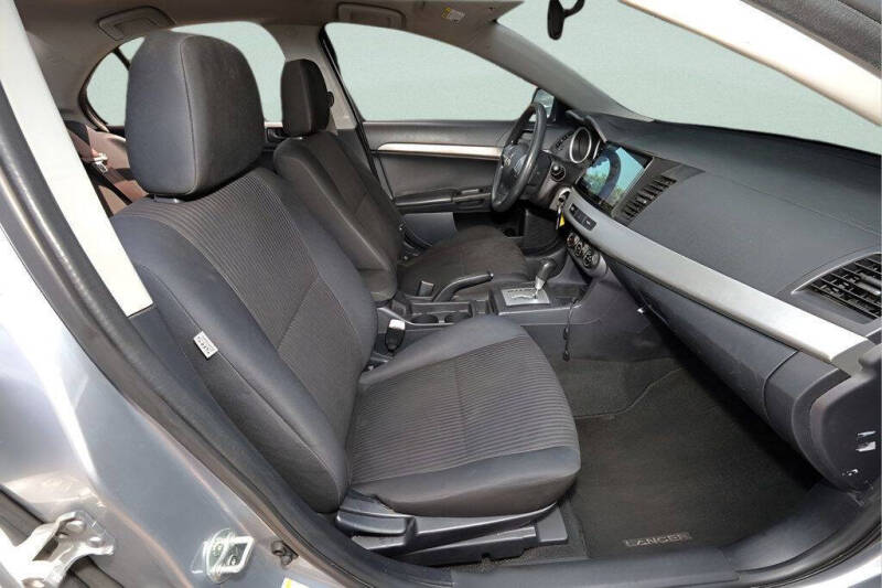 2014 Mitsubishi Lancer ES
