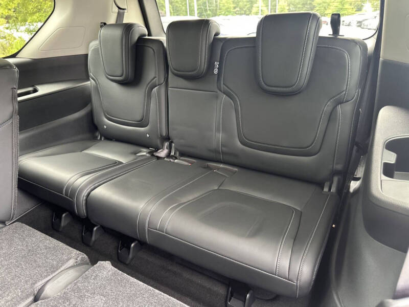 2025 Nissan Armada SV